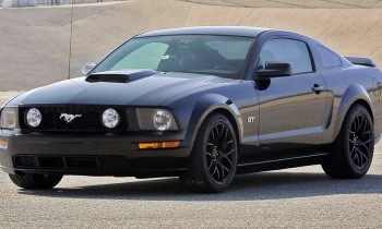 2005-2009 Mustang Lowering and Braking on a Budget – Hot Rod Garage Ep. 13