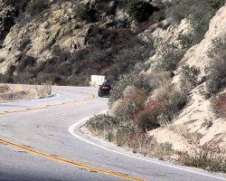 Chevrolet Camaro Z28 Sights & Sounds – Beauty, Exhaust, Fly-by