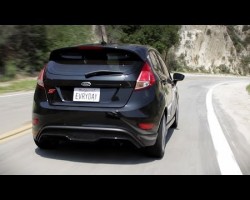 Ford Fiesta ST Sights & Sounds – Beauty, Exhaust, Fly-by