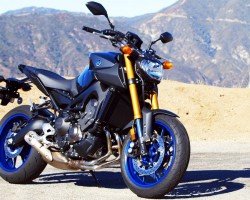 2014 Yamaha FZ-09! Low-End Torque and an Intense Top-End Rush – On Two Wheels Ep. 47