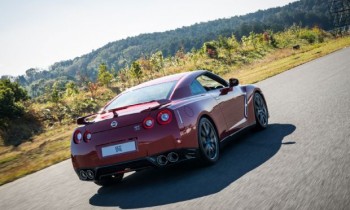 2015 Nissan GT-R Premium Review