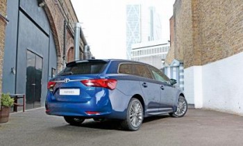 New-look Toyota Avensis and Auris: engines, tech and prices