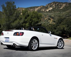 Honda S2000 Sights & Sounds – Beauty, Exhaust, Fly by