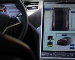 Tesla Model S – Touch Screen Interface – Exotic Driver
