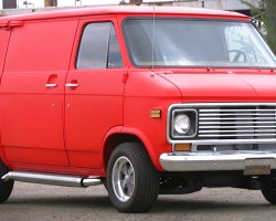 630 Horsepower LS7 Swap: Our Chevy Van Runs! – Hot Rod Garage Ep. 21