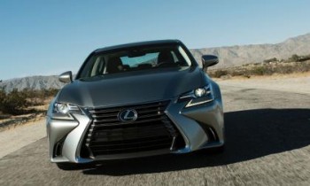 Lexus GS gets a facelift at Pebble Beach 2015