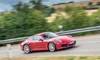 On the Road in the 2017 Porsche 911 Carrera S