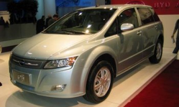 Tesla and Nissan trumped by BYD in world EV sales