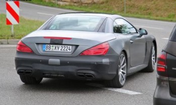 New Mercedes SL 63 AMG facelift spotted out and about