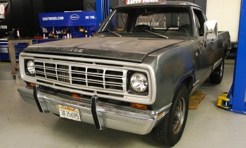 1973 Dodge D200 Diesel 12V Cummins Swap! Meet RollSmokey! – Hot Rod Garage Ep. 25