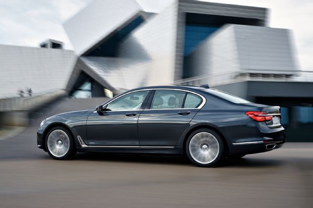 2016 BMW 7 Series Rear Three Quarter In Motion