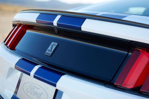 2016 Ford Shelby GT350 Mustang Rear End