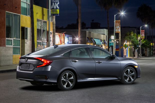 2016 Honda Civic Rear Three Quarter