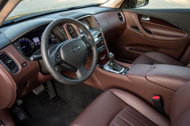 2016 Infiniti QX50 Cabin 03