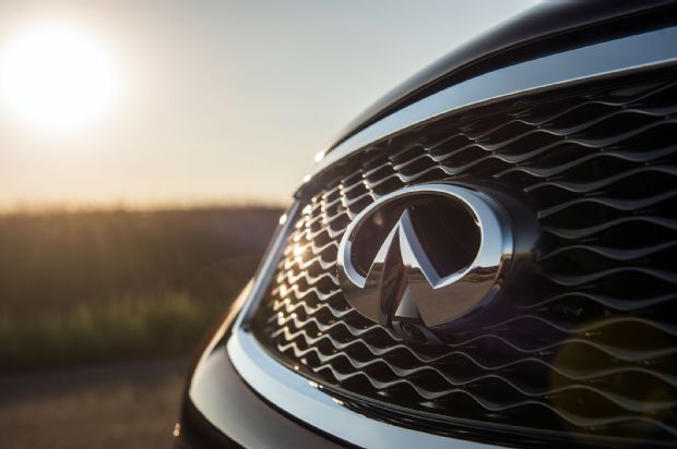 2016 Infiniti QX50 Grille 03