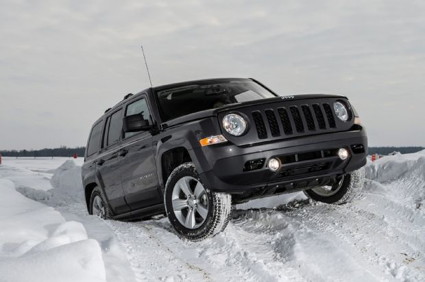 2016 Jeep Patriot Front Three Quarters