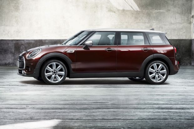 2016 Mini Clubman Cooper S Side View
