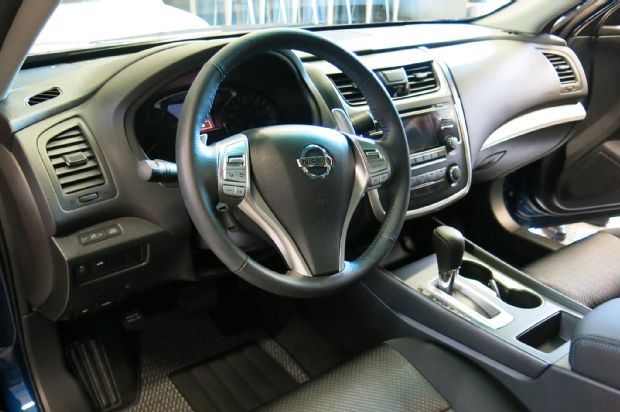 2016 Nissan Altima Sr Front Interior