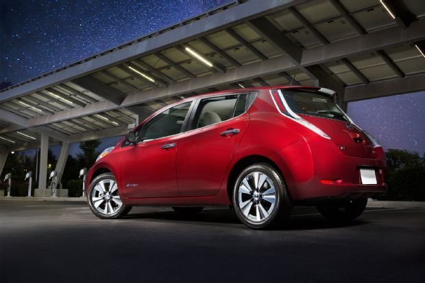 2016 Nissan Leaf Rear Three Quarter