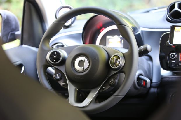 2016 Smart Fortwo 23