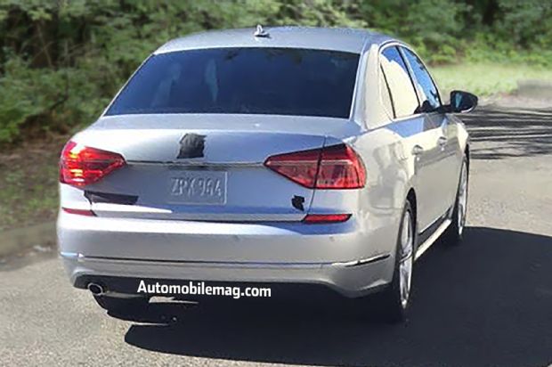 2016 Volkswagen Passat Spy Photos Rear Three Quarter
