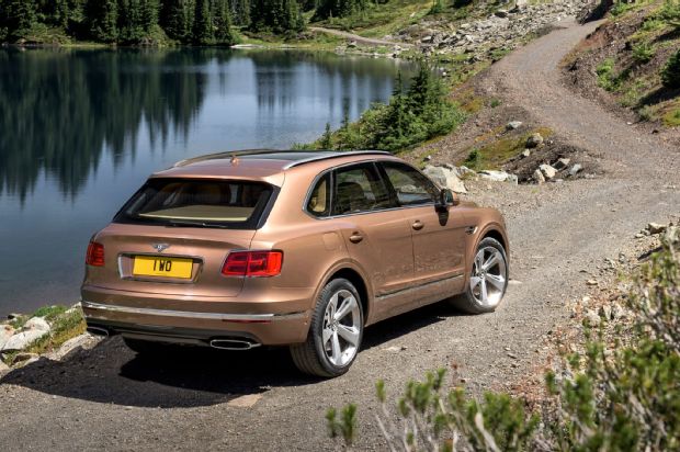 2017 Bentley Bentayga Rear Three Quarter