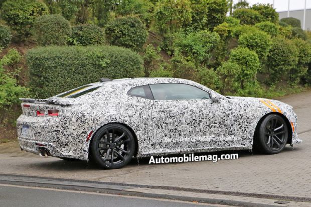 2017 Chevrolet Camaro ZL1 Spied Side 3