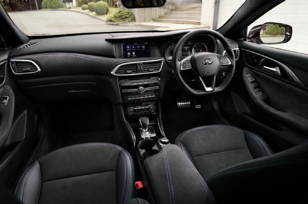 2017 Infiniti Q30 Luxury Hatchback Cabin 02