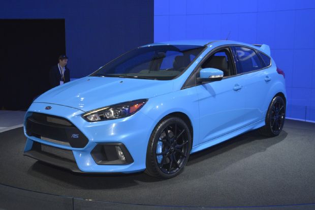 Ford Focus RS Front Three Quarters