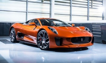 Jaguar C-X75 Plays Bad Guy to James Bond's Aston Martin in Spectre