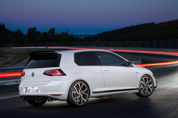 Volkswagen Golf GTI Clubsport Rear Three Quarter 03