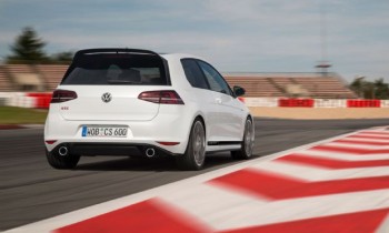 Volkswagen Golf GTI Clubsport Arrives in Frankfurt with 286 HP