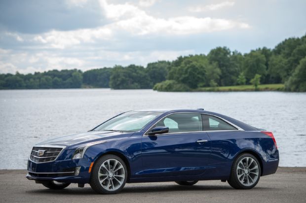 2015 Cadillac ATS Coupe Front Three Quarters 04