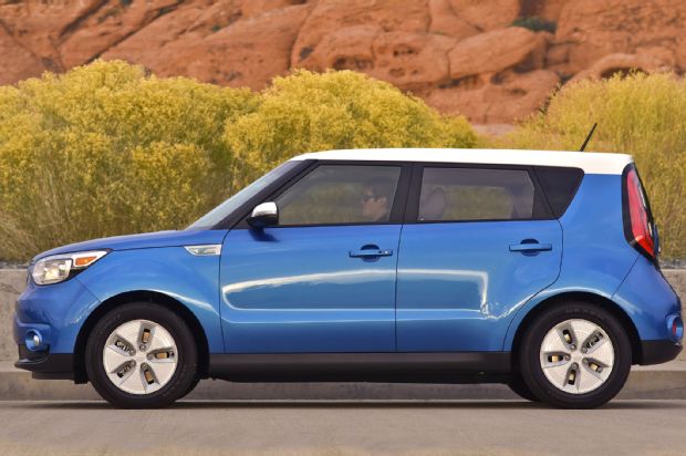 2015 Kia Soul EV Driver Side Profile 1