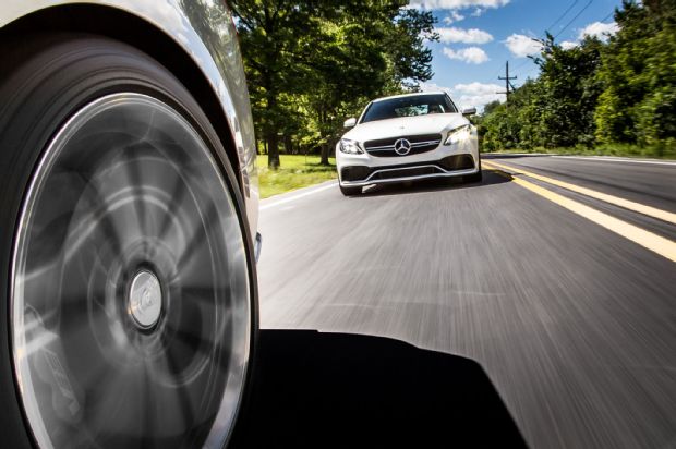 2015 Mercedes AMG C63 S Versus 2016 Cadillac ATS V 16