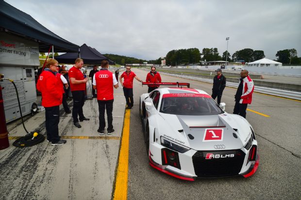 2016 Audi R8 LMS Front End 01