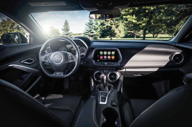 2016 Chevrolet Camaro Cabin 02