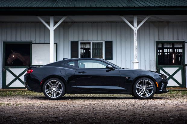2016 Chevrolet Camaro SS Side Profile 02