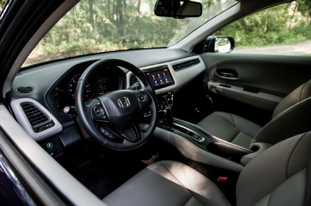 2016 Honda HR V AWD EX L Cabin