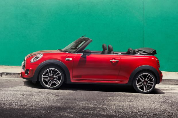 2016 Mini Convertible S Side Profile 12