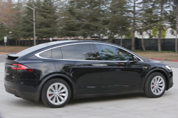 2016 Tesla Model X Rear Three Quarter 4
