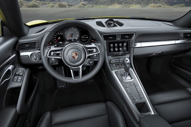 2017 Porsche 911 Carrera 4 Steering Wheel