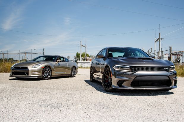 2015 Dodge Charger SRT Hellcat Vs 2016 Nissan GT R 26