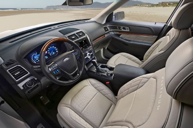 2016 Ford Explorer Platinum Interior