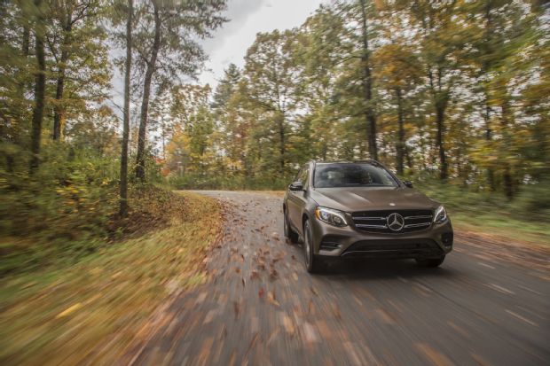 2016 Mercedes Benz GLC300 4Matic Front End In Motion 04
