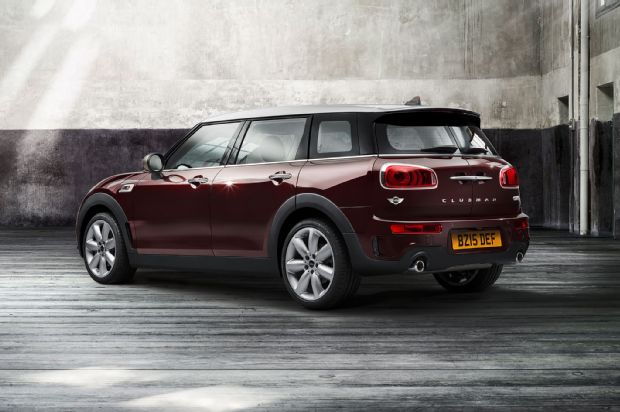 2016 Mini Clubman Cooper S Rear Side View