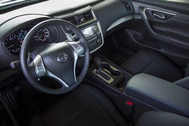 2016 Nissan Altima Interior