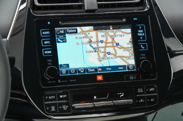 2016 Toyota Prius Four Touring Navigation