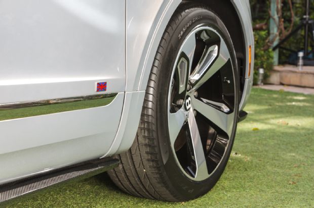 2017 Bentley Bentayga First Edition Wheels