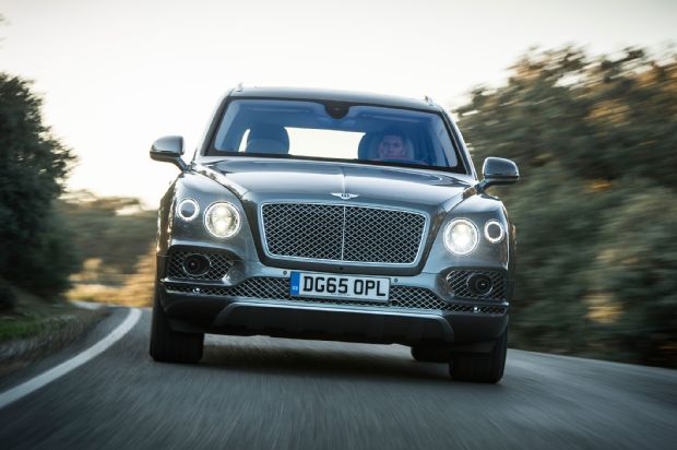 2017 Bentley Bentayga Front View In Motion 02